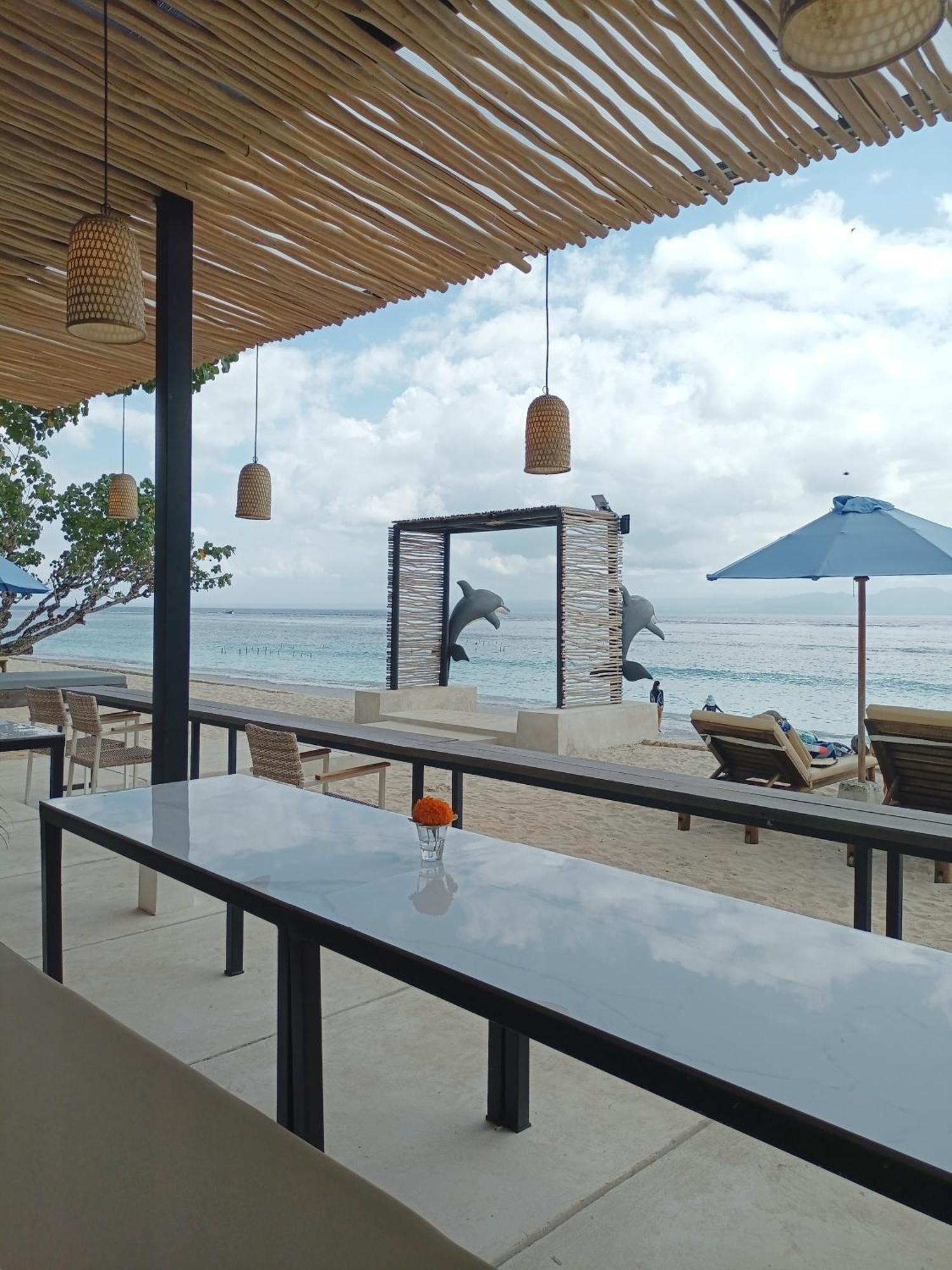 Amp Beach House Toyapakeh Exteriér fotografie